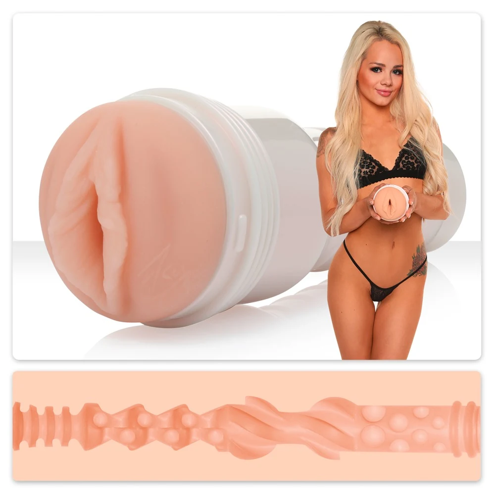 Fleshlight Elsa Jean masturbator