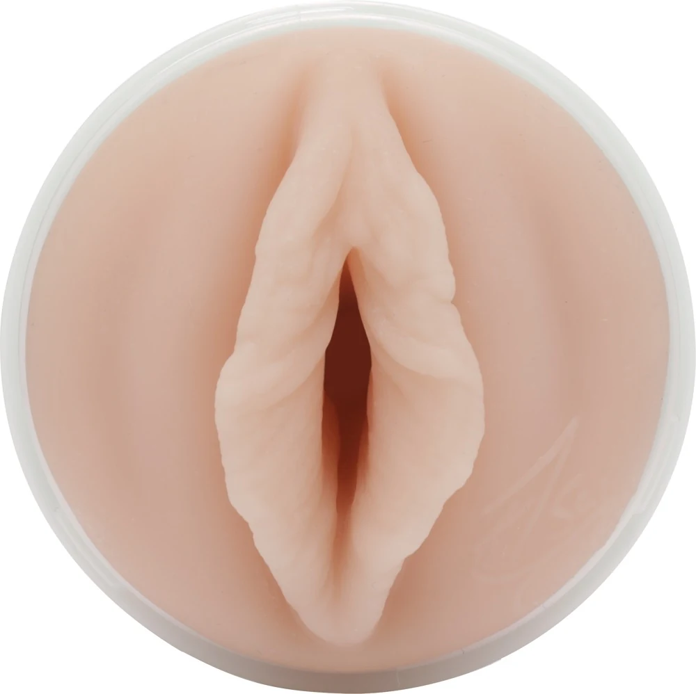 Fleshlight Elsa Jean masturbator