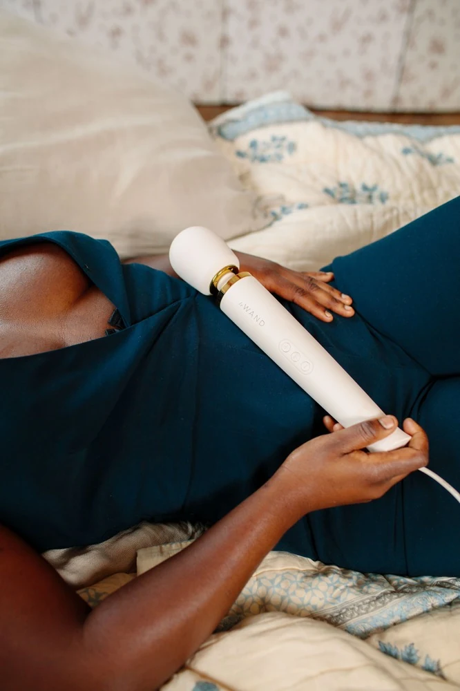 le Wand Powerful Plug-In Vibrating Massager 34 cm vibrator